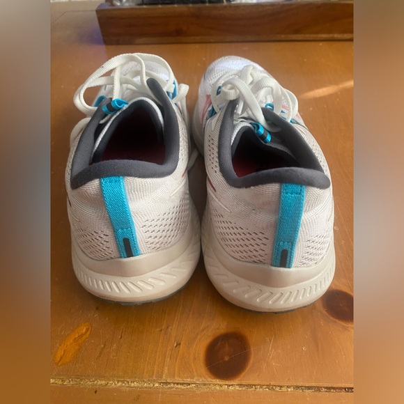 Saucony Omni Running shoes - Picture 4 of 10